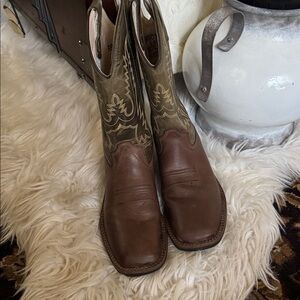 Old West Square Toe Boots youth Size 4 D Brown Leather Stitched BBSC1877